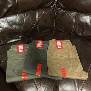 Unionbay Green, gray, khaki size 10/12 Medium School Uinform